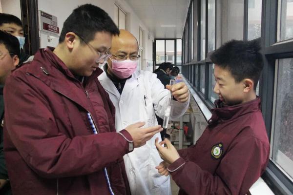 教师指导学生实验1